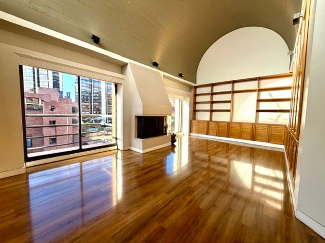 Apartamento de 3 alcobas en venta en La Carolina, Bogotá, 316 m² · foto 7 de 24