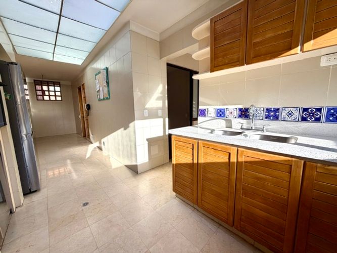 Apartamento de 3 alcobas en venta en La Carolina, Bogotá, 316 m² · foto 10 de 24