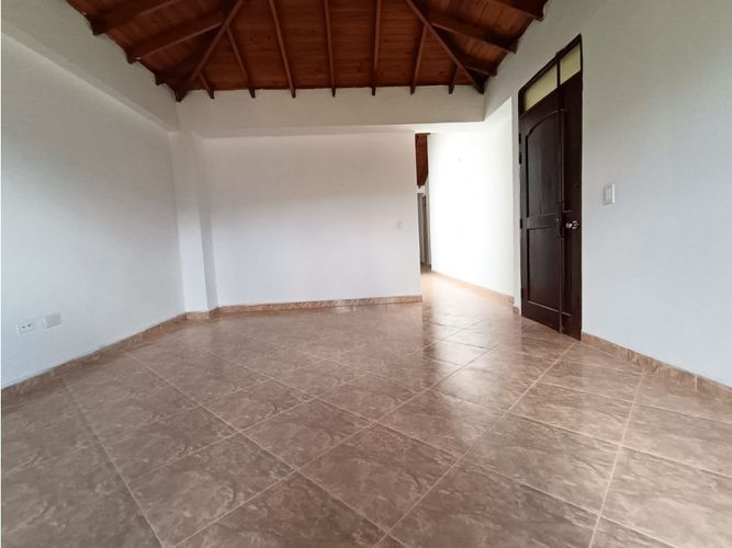 Apartamento de 3 alcobas en arriendo en Belen Malibu, Medellín, 90 m² · foto 2 de 17