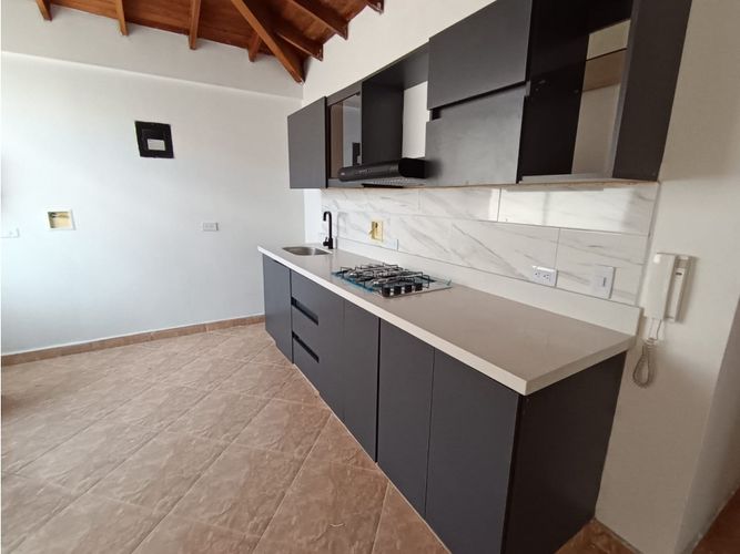 Apartamento de 3 alcobas en arriendo en Belen Malibu, Medellín, 90 m² · foto 5 de 17