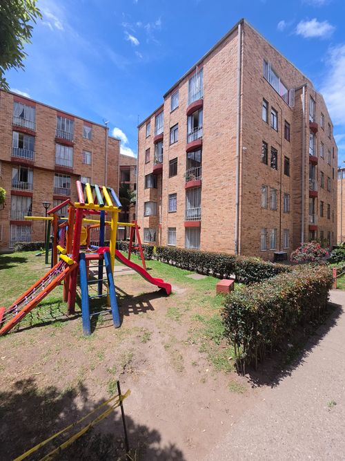 Apartamento de 2 alcobas en venta en Tibabuyes, Bogotá, 52 m² · foto 11 de 12
