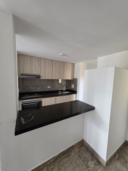 Apartamento de 3 alcobas en venta en Pinos De Lombardia, Bogotá, 78 m² · foto 10 de 18