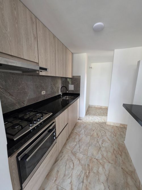 Apartamento de 3 alcobas en venta en Pinos De Lombardia, Bogotá, 78 m² · foto 11 de 18