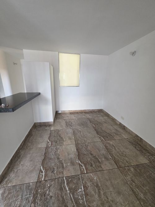 Apartamento de 3 alcobas en venta en Pinos De Lombardia, Bogotá, 78 m² · foto 12 de 18