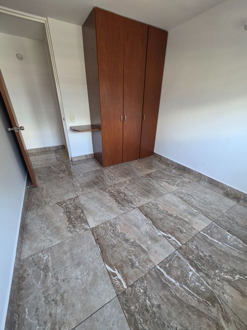 Apartamento de 3 alcobas en venta en Pinos De Lombardia, Bogotá, 78 m² · foto 5 de 18
