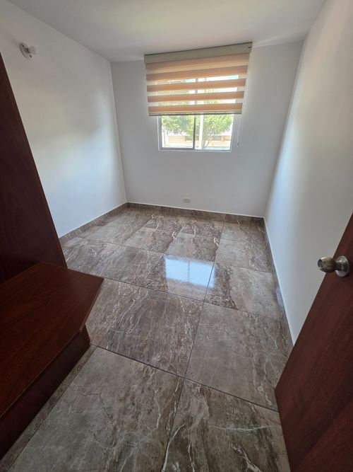 Apartamento en venta en Pinos De Lombardia, Bogotá · foto 10 de 18