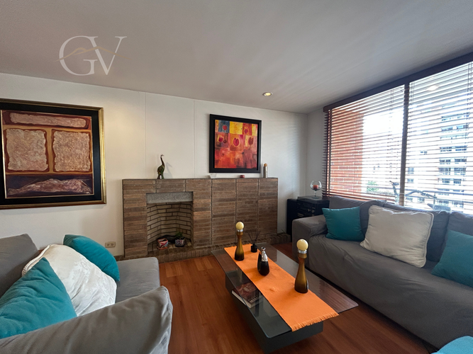 Apartamento de 3 alcobas en venta en Colina Campestre, Bogotá, 133 m² · foto 2 de 18