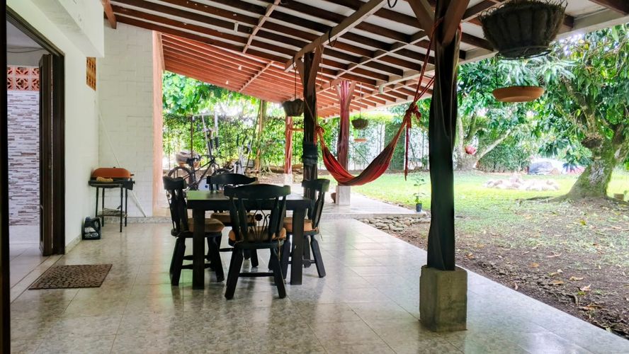 Casa de 3 alcobas en venta en Las Mercedes, Jamundí, 1911 m² · foto 20 de 24