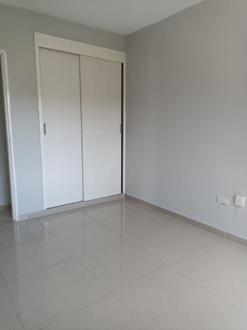 Edificio en venta en Ciudad Capri, Cali, 350 m² · foto 10 de 24
