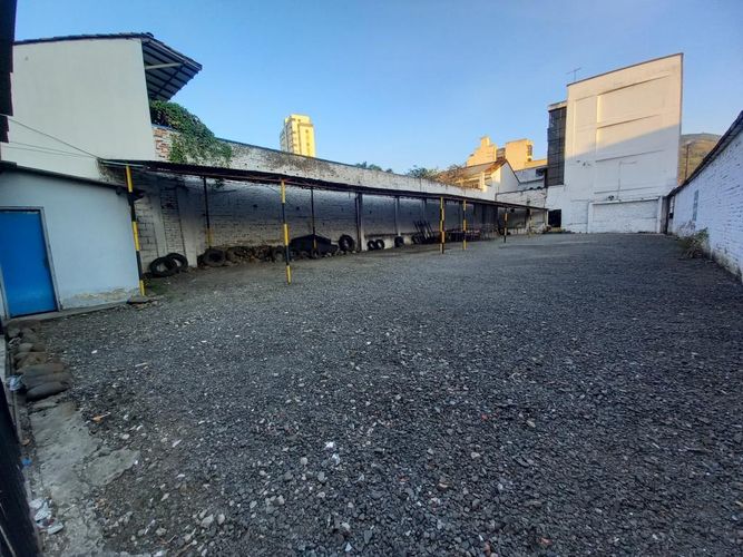 Edificio en venta en San Antonio, Cali, 873 m² · foto 23 de 24