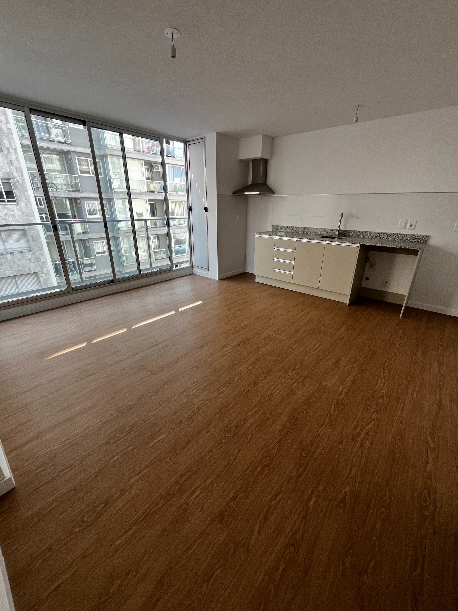 CORDON ALQUILO A ESTRENAR APARTAMENTO 1 DORMITORIO · Foto 4