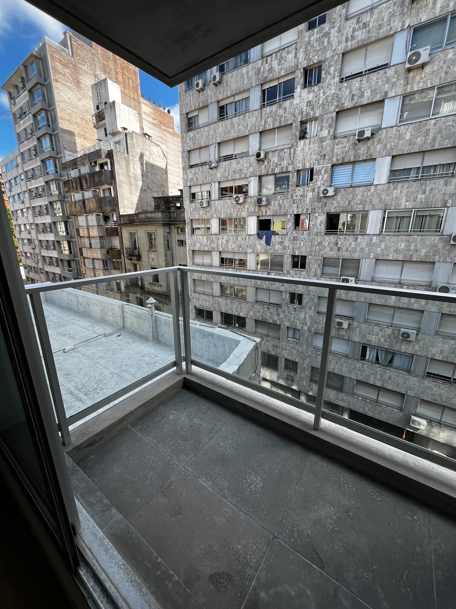 CORDON ALQUILO A ESTRENAR APARTAMENTO 1 DORMITORIO · Foto 3