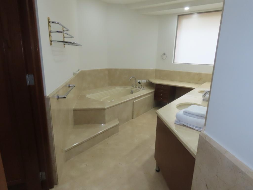 Apartamento en arriendo en La Cabrera, Bogotá · foto 10 de 12
