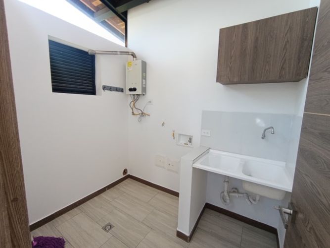 Casa de 4 alcobas en arriendo en Belen, Marinilla, 120 m² · foto 14 de 19