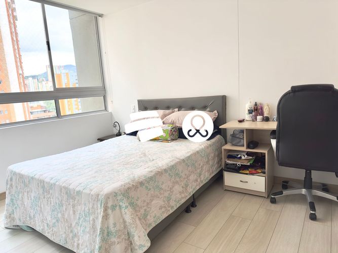 Apartamento de 2 alcobas en venta en Las Lomitas, Sabaneta, 65 m² · foto 18 de 22