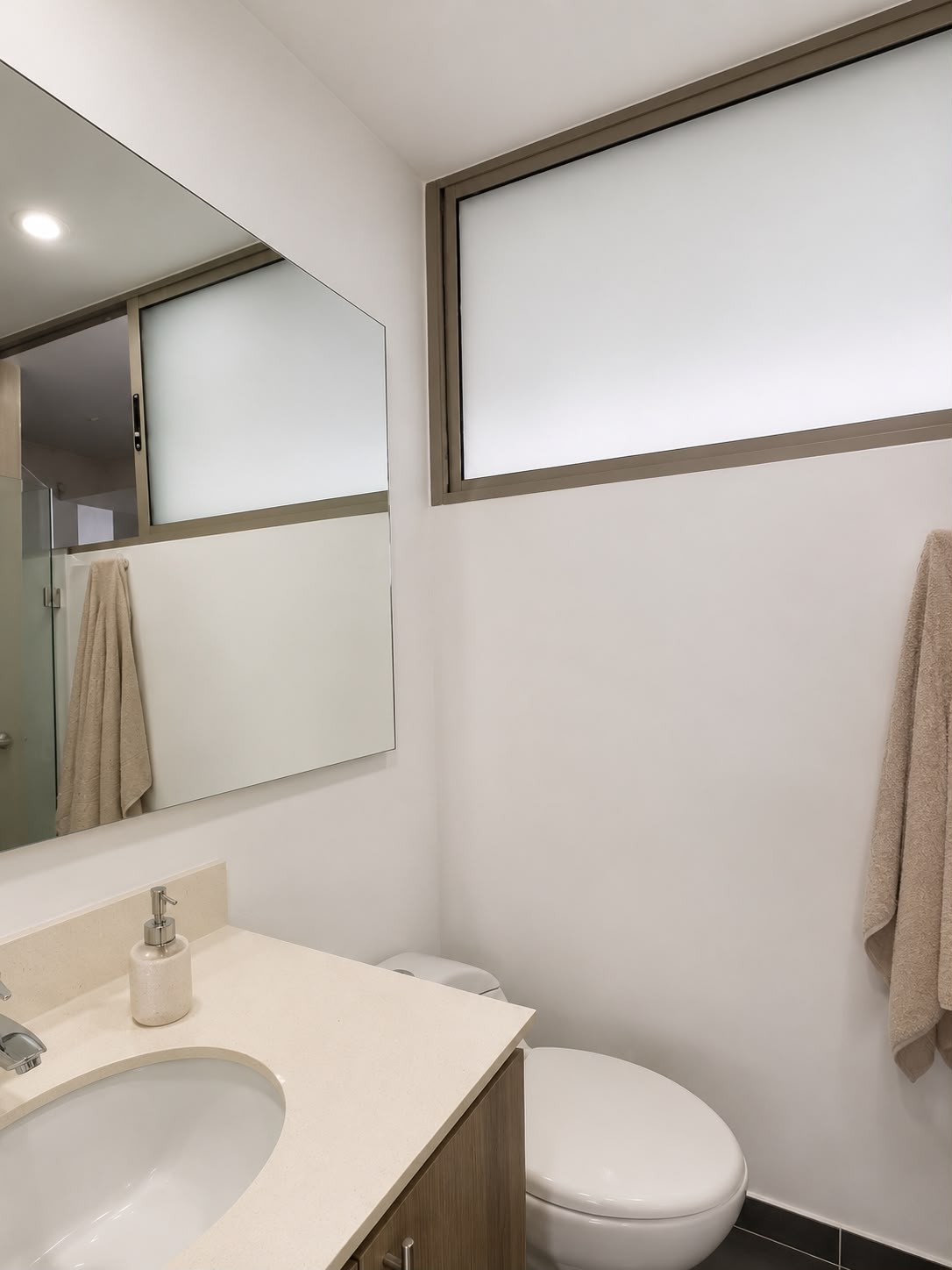 Apartamento en venta en Loma Del Esmeraldal, Envigado · foto 7 de 24