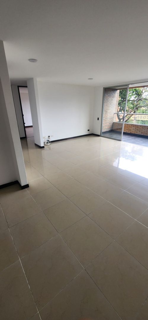 Apartamento de 3 alcobas en arriendo en El Tesoro, Medellín, 125 m² · foto 7 de 16