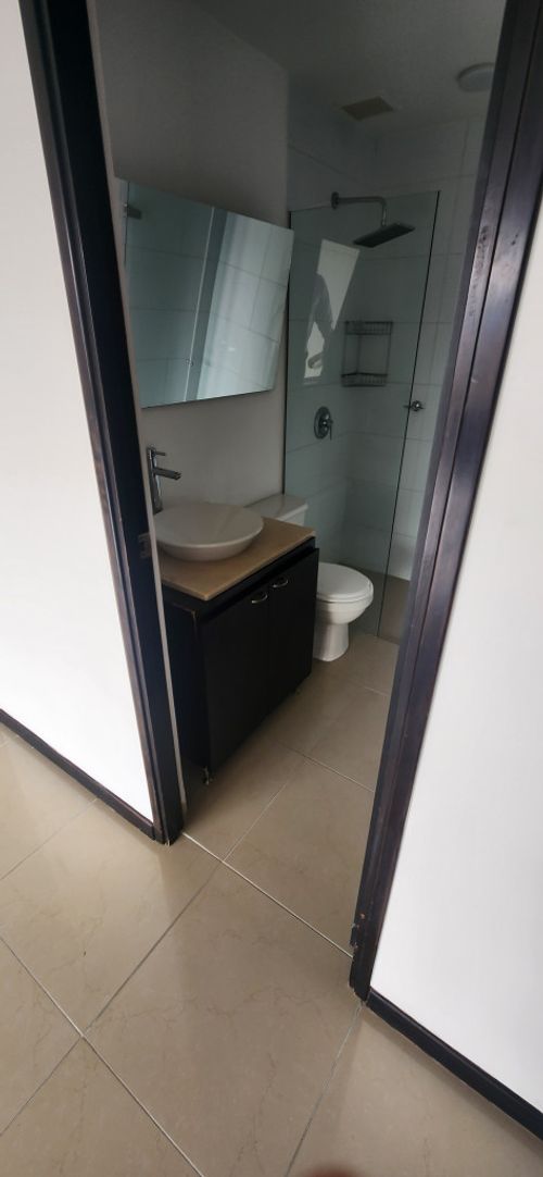 Apartamento de 3 alcobas en arriendo en El Tesoro, Medellín, 125 m² · foto 9 de 16