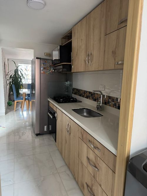 Apartamento de 3 alcobas en venta en Loma De Los Bernal, Medellín, 86 m² · foto 17 de 23