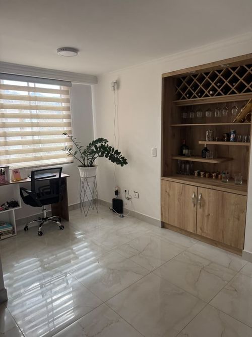 Apartamento de 3 alcobas en venta en Loma De Los Bernal, Medellín, 86 m² · foto 19 de 23