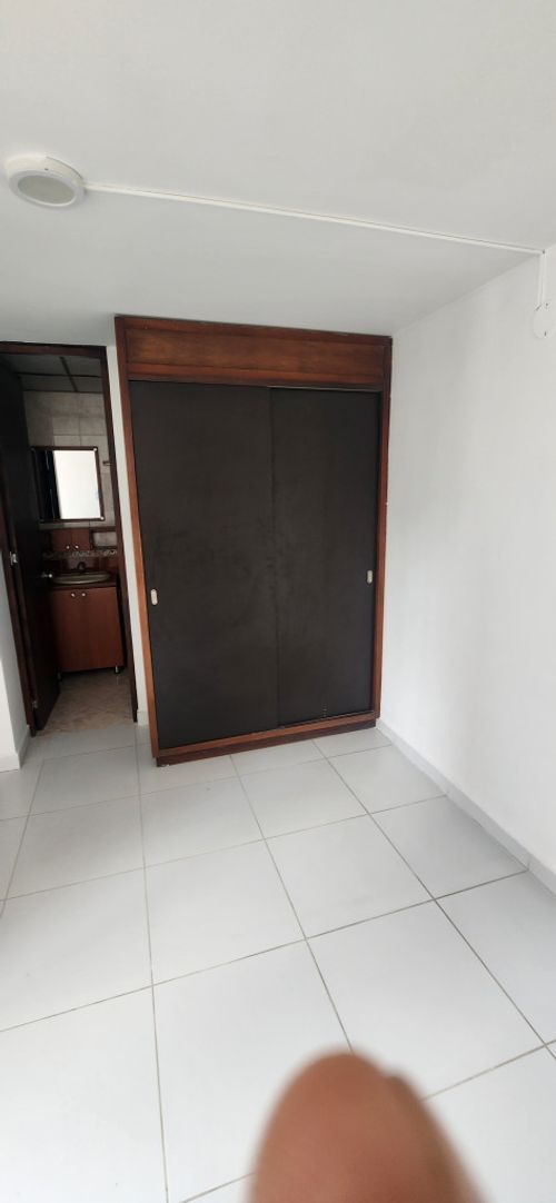 Apartamento de 3 alcobas en arriendo en Villa Carlota, Medellín, 67 m² · foto 12 de 13