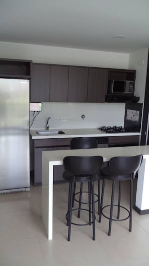 Apartamento de 2 alcobas en arriendo en Altos Del Poblado, Medellín, 88 m² · foto 5 de 22