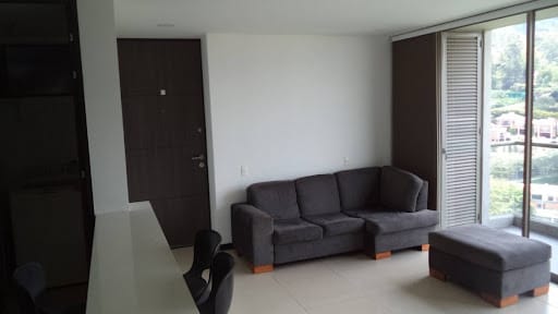 Apartamento de 2 alcobas en arriendo en Altos Del Poblado, Medellín, 88 m² · foto 8 de 22