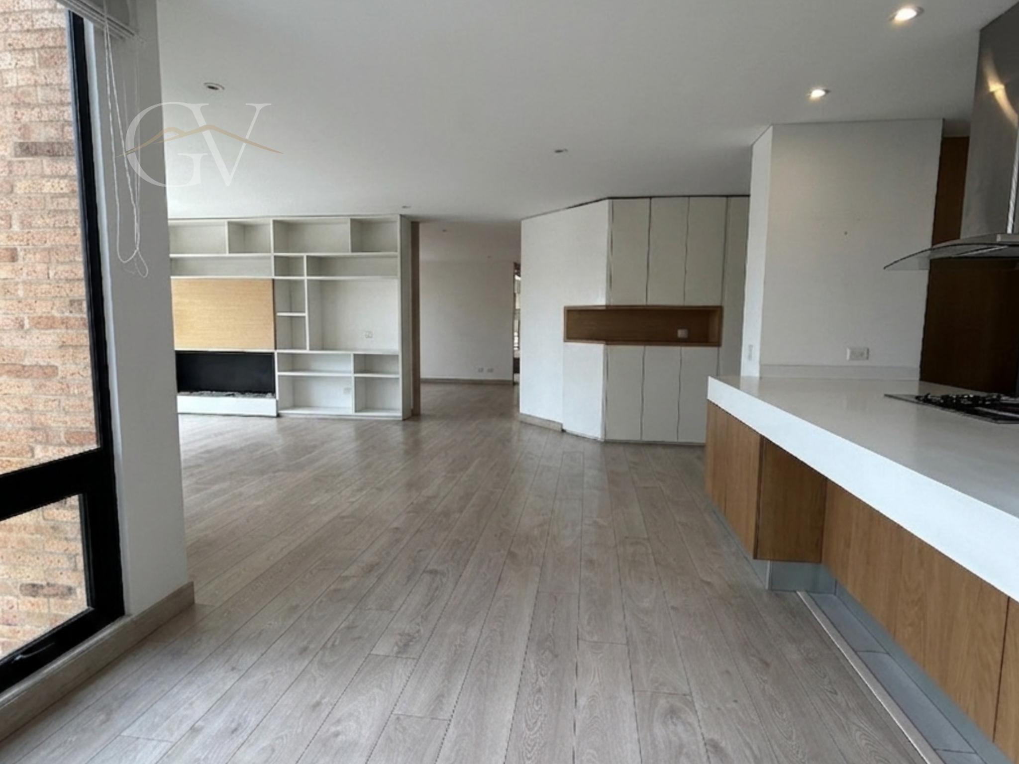 Apartamento en venta en Los Rosales, Bogotá · foto 3 de 21