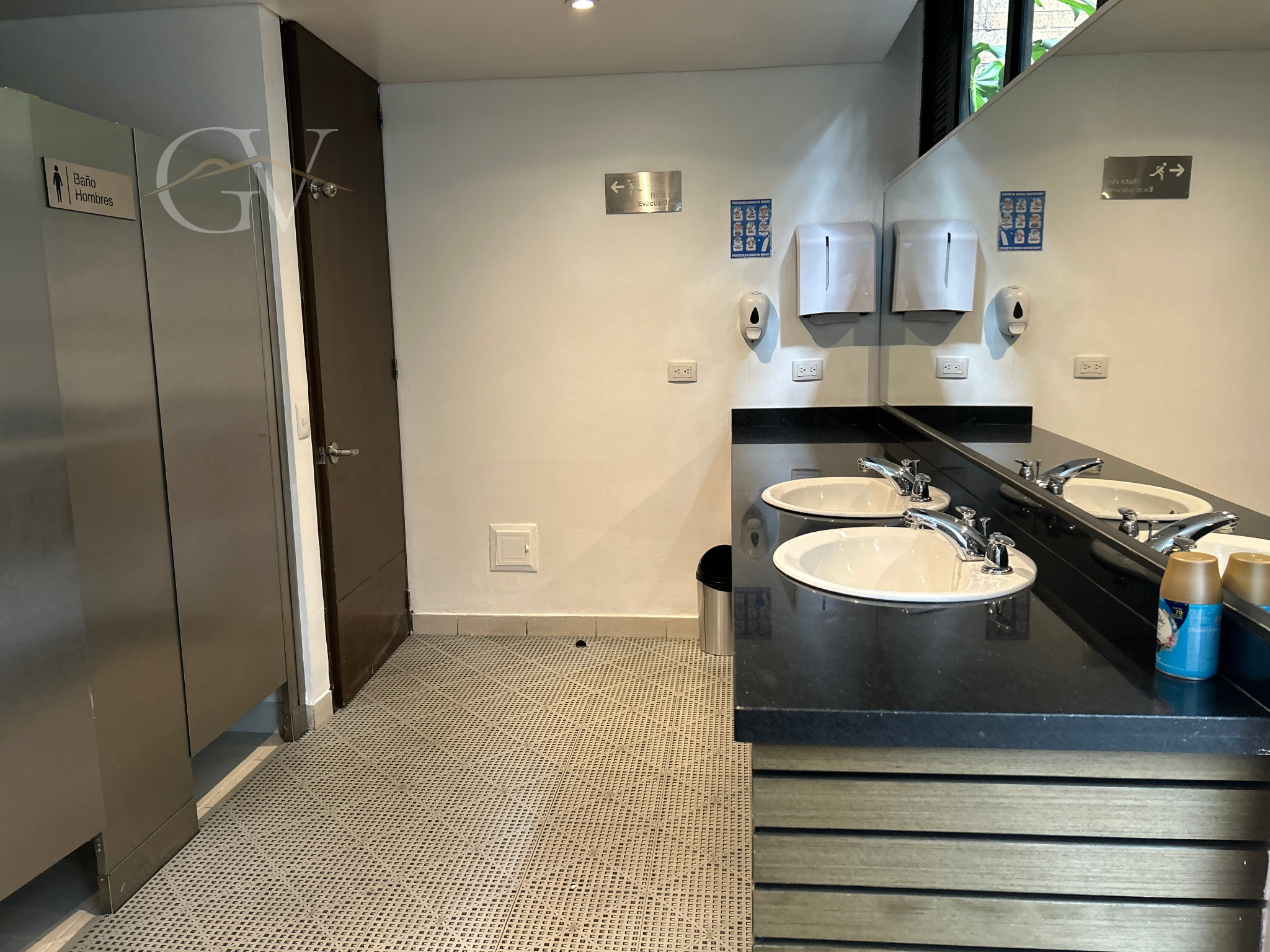 Apartamento en venta en Los Rosales, Bogotá · foto 17 de 21