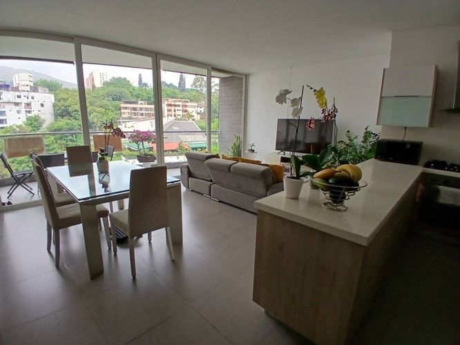 Apartamento de 3 alcobas en venta en Bellavista, Cali, 158 m² · foto 3 de 24