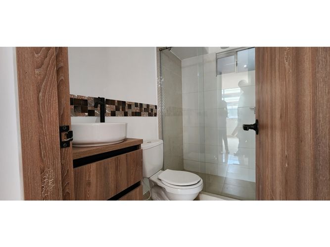 Apartamento de 3 alcobas en venta en El Cortijo, Madrid, 50 m² · foto 8 de 10