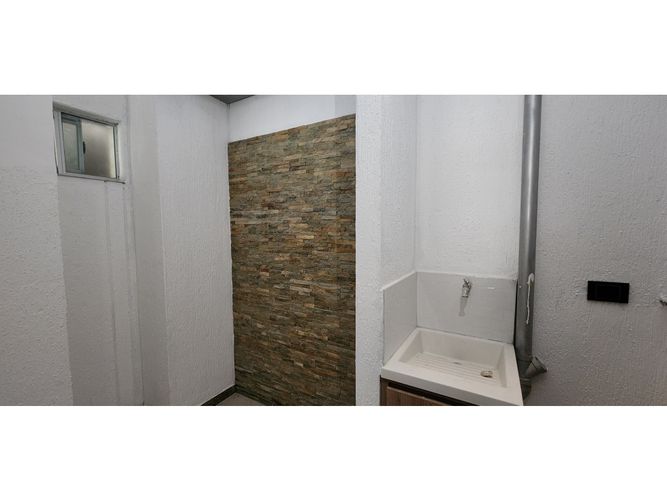 Apartamento de 3 alcobas en venta en El Cortijo, Madrid, 50 m² · foto 9 de 10