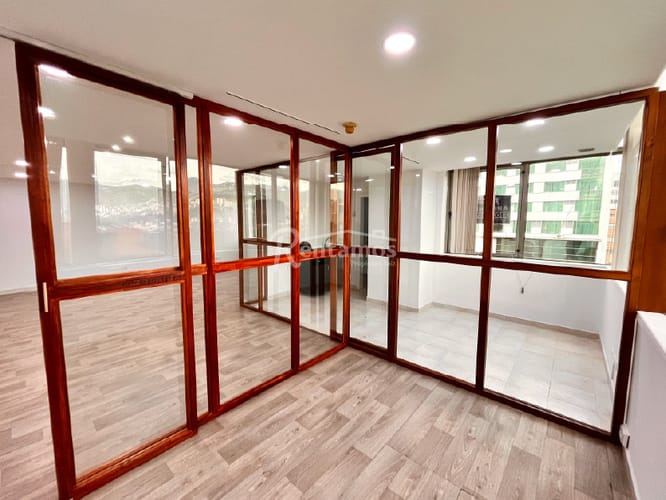 Oficina en arriendo en Milla De Oro, Medellín, 76 m² · foto 7 de 24