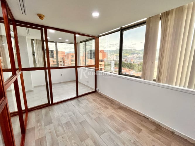 Oficina en arriendo en Milla De Oro, Medellín, 76 m² · foto 13 de 24