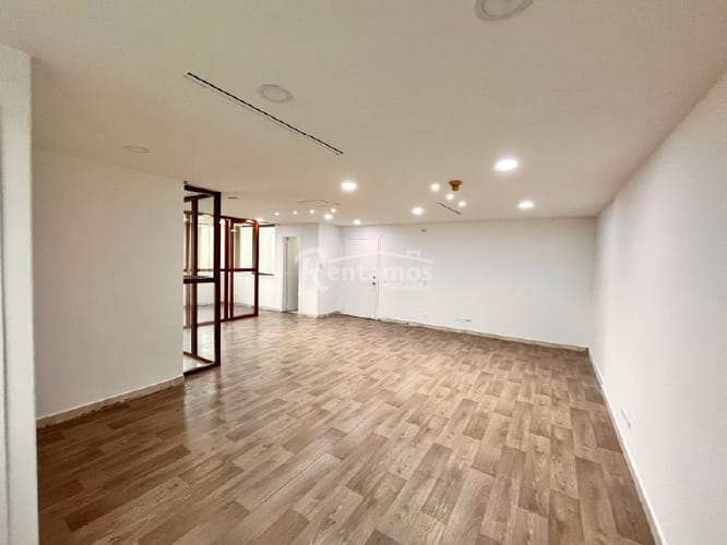 Oficina en arriendo en Milla De Oro, Medellín, 76 m² · foto 20 de 24