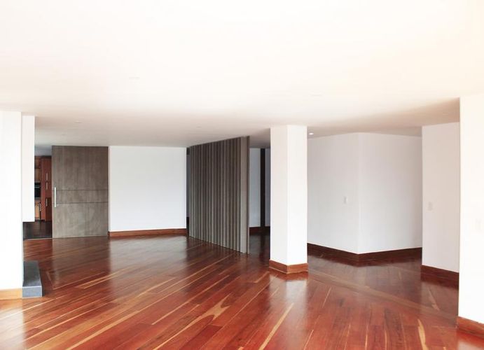 Apartamento de 4 alcobas en venta en Bosque De Pinos, Bogotá, 250 m² · foto 4 de 24
