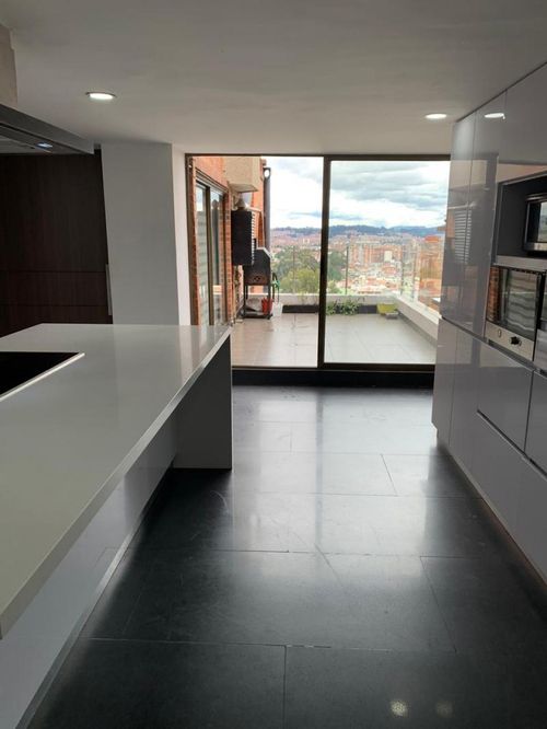 Apartamento de 4 alcobas en venta en Bosque De Pinos, Bogotá, 250 m² · foto 13 de 24