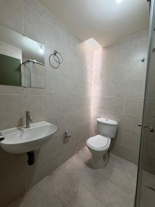 Oficina en arriendo en Suramericana, Medellín, 130 m² · foto 9 de 19
