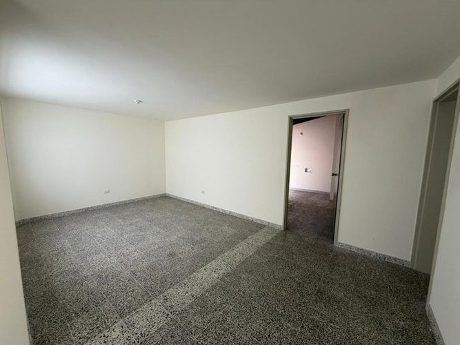 Oficina en arriendo en Suramericana, Medellín, 130 m² · foto 10 de 19
