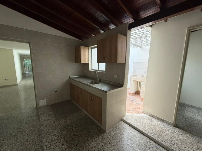 Oficina en arriendo en Suramericana, Medellín, 130 m² · foto 11 de 19