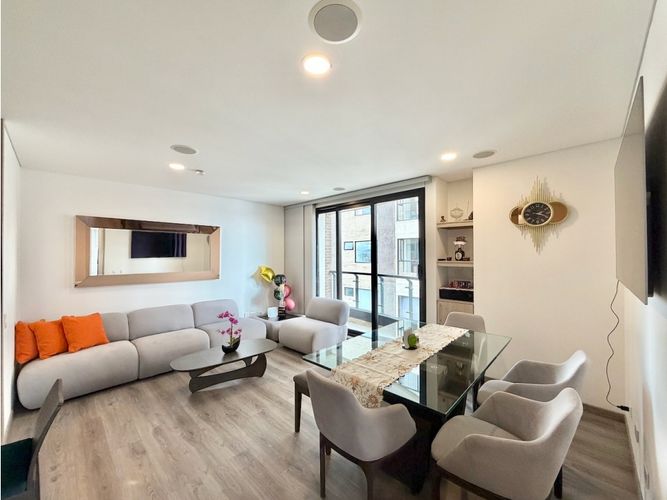 Apartamento en venta en San Jose De Bavaria, Bogotá · foto 2 de 20