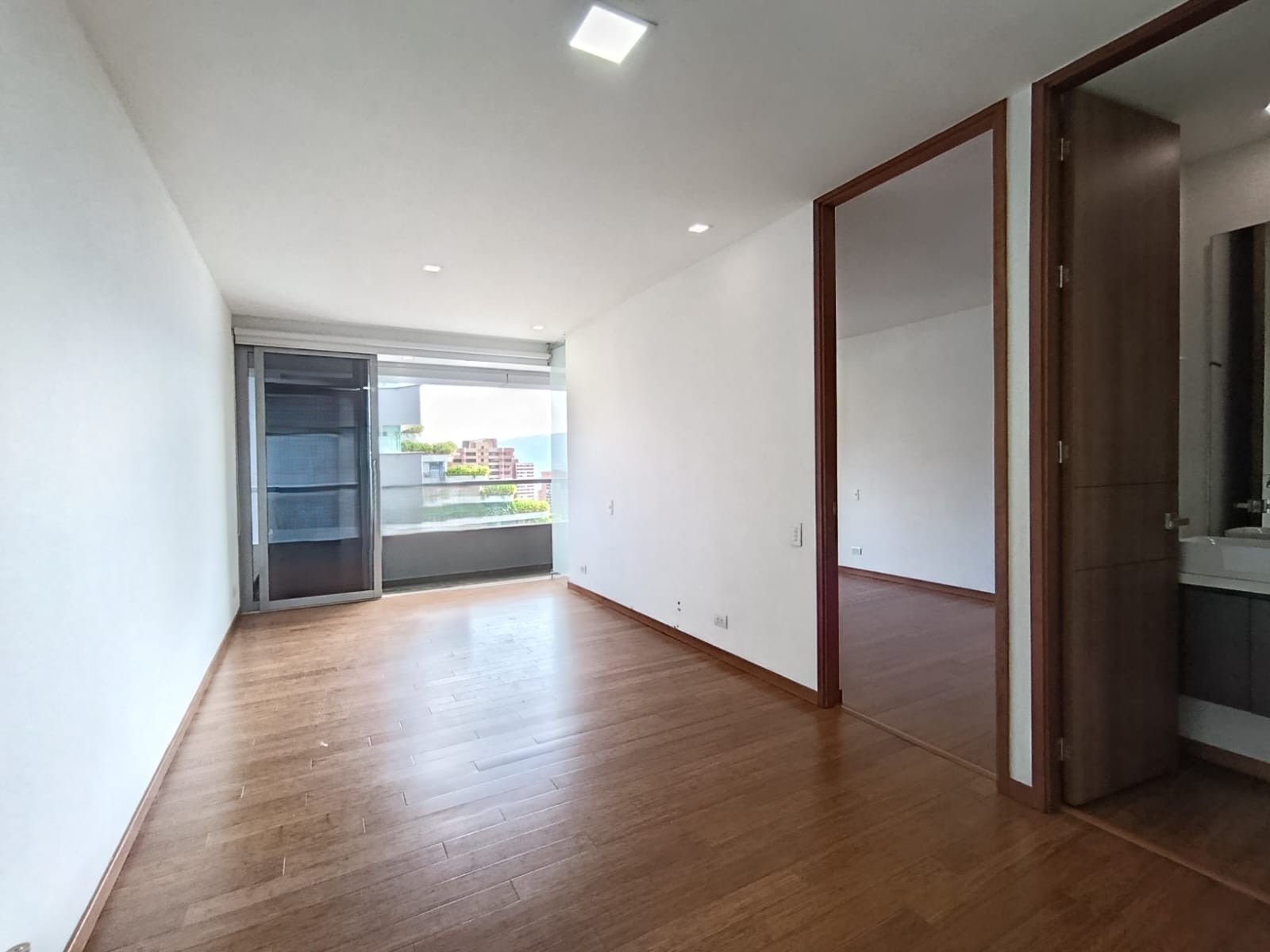 Apartaestudio en arriendo en El Poblado, Medellín · foto 2 de 12