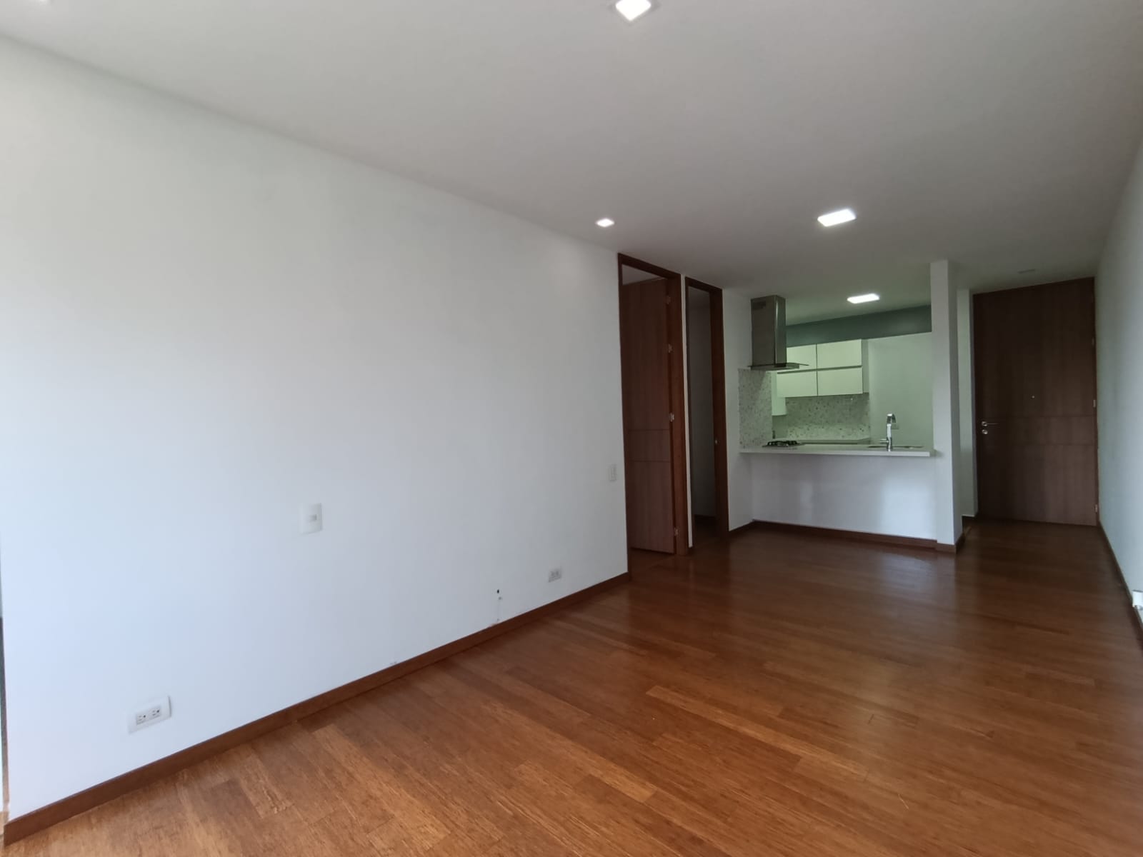 Apartaestudio en arriendo en El Poblado, Medellín · foto 3 de 12