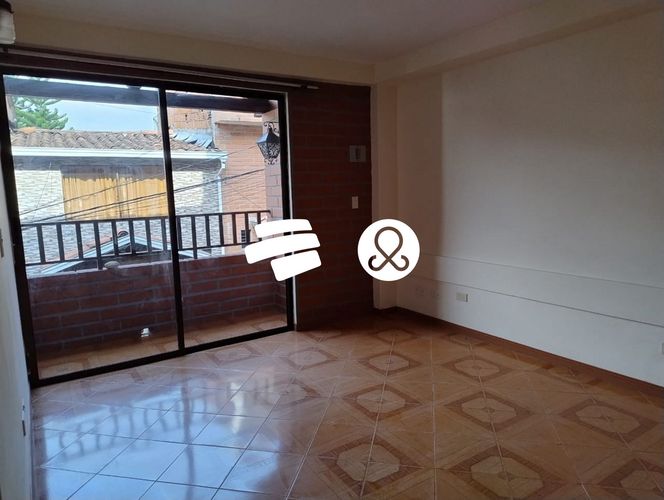 Casa de 3 alcobas en venta en Sucre, Medellín, 97 m² · foto 3 de 9