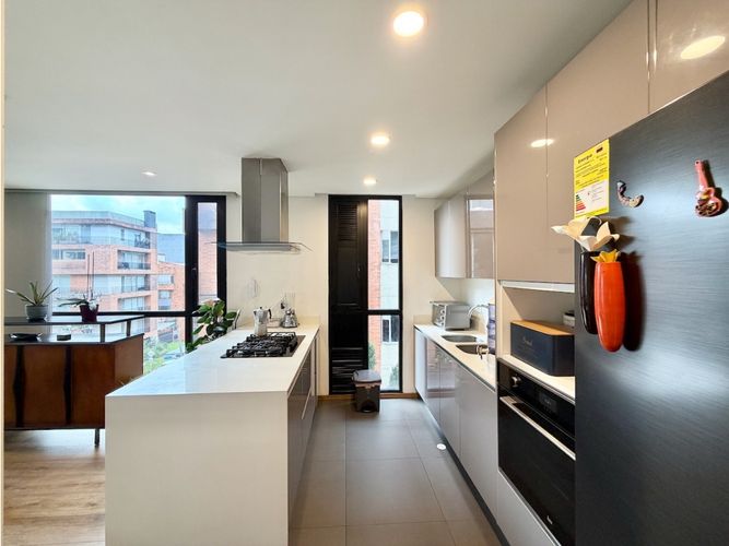 Apartamento de 3 alcobas en venta en San Patricio, Bogotá, 122 m² · foto 8 de 24
