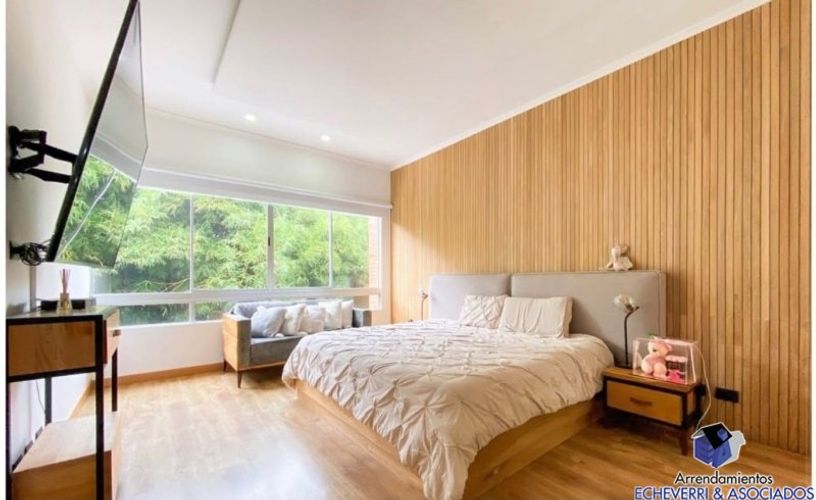 Casa de 3 alcobas en venta en Loma Del Escobero, Envigado, 300 m² · foto 7 de 7