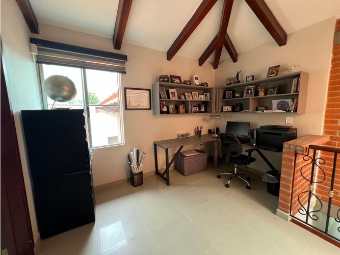 Casa de 6 alcobas en venta en Las Mercedes, Jamundí, 457 m² · foto 8 de 24