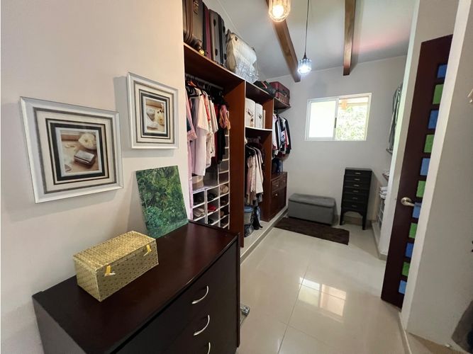 Casa de 6 alcobas en venta en Las Mercedes, Jamundí, 457 m² · foto 15 de 24