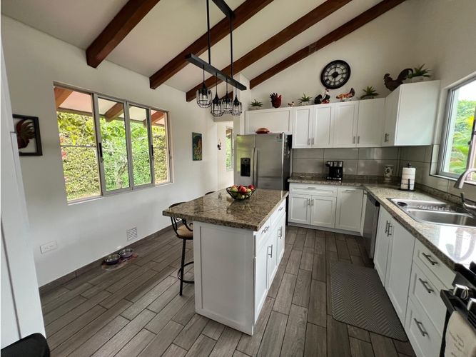 Casa de 6 alcobas en venta en Las Mercedes, Jamundí, 457 m² · foto 23 de 24