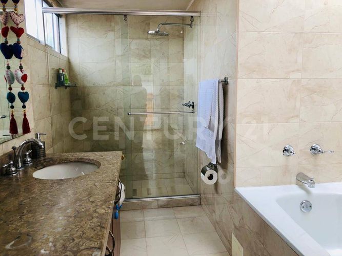 Casa de 3 alcobas en venta en Cerros De Suba, Bogotá, 185 m² · foto 14 de 15